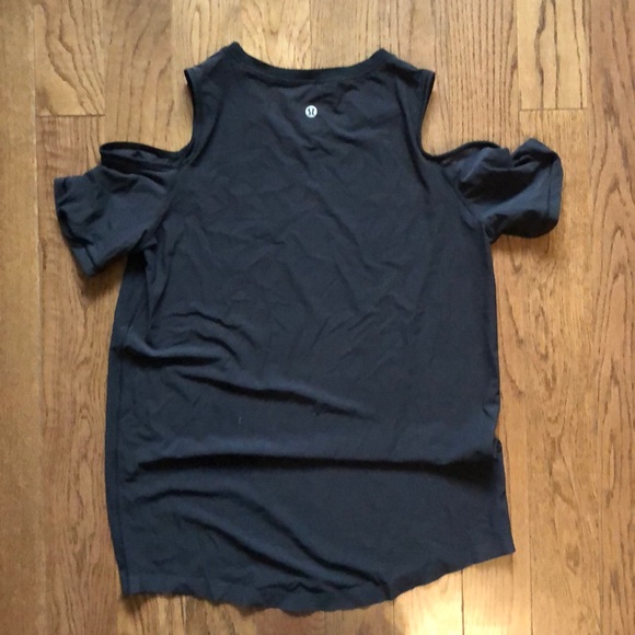 Lululemon Mesh Cutout Top - Picture 2 of 4